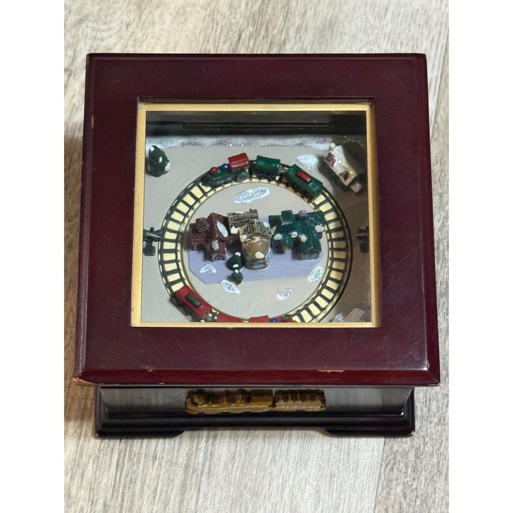 Mr Christmas Lionel Train Animated Music Box Winter Village Wood Box Decor